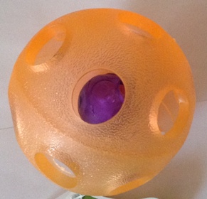 Glow Toyz: Flashing Ball - Click Image to Close